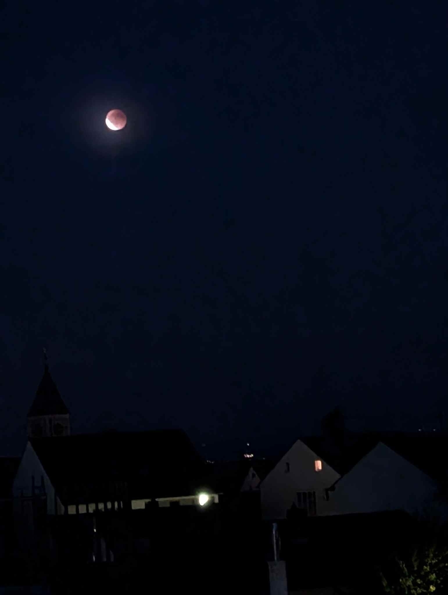 Partielle Mondfinsternis 