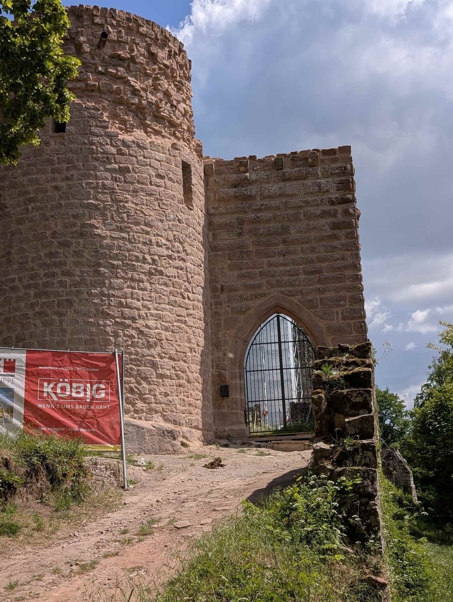 Burg Neu-Scharfeneck 