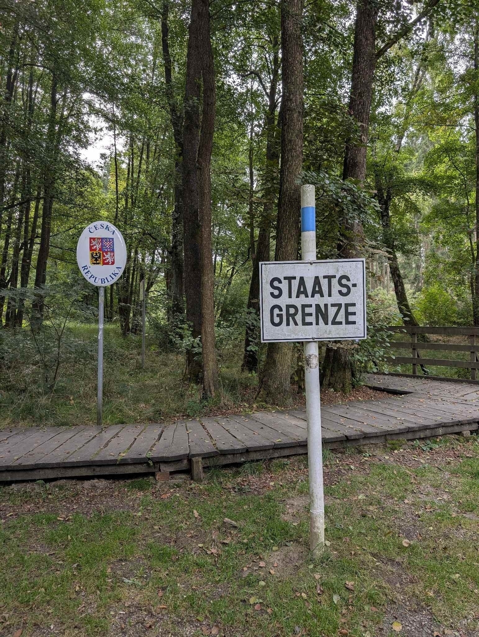 Grenzschilder bei Hinterprex 